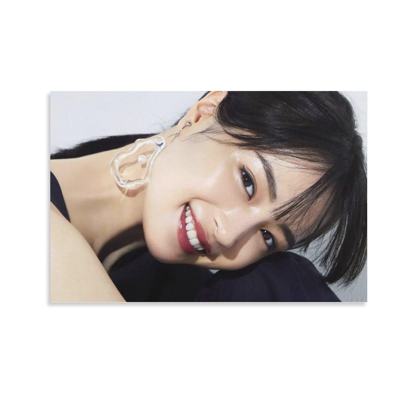 Amazon.co.jp: 広瀬すず ポスター 装飾画 キャンバス 壁アート